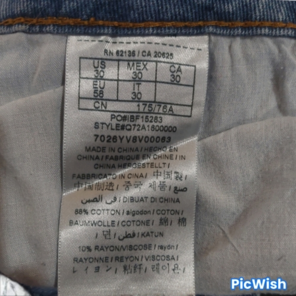 Straight Leg Ripped Jeans - Picture 5 of 6